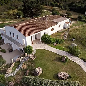Lu Lisandru Bed & Breakfast